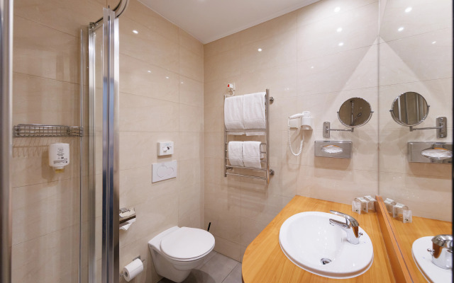 Continental Hotel-Pension