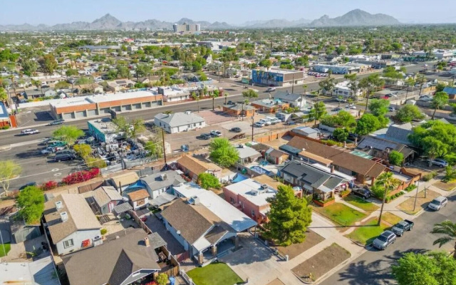 Central Phoenix Casita Unit B