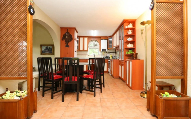 Serene House Surrounded by Nature in Beykoz