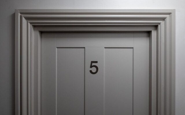 Kings House by Karah Boutiques