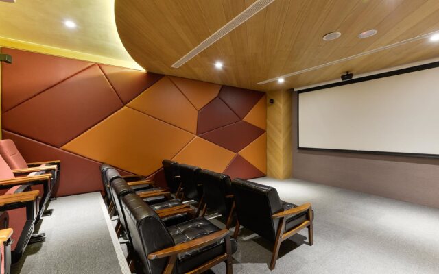 R7 Eco Hotel
