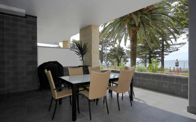 C-Scape water front apartment