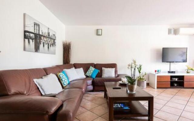 Apartment Avenue Des Terrasses