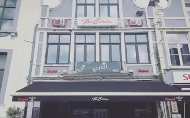 hotelImage