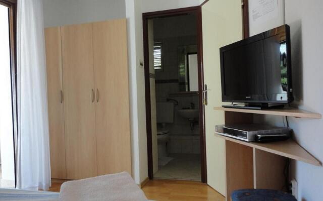 Ivica - with parking - SA2(2)