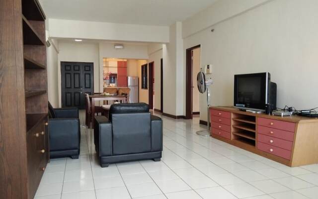 Likas Deluxe 3 Bedroom Apartment