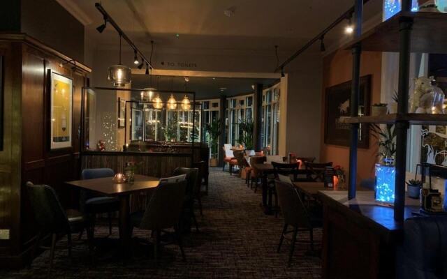 Harper's Steakhouse with Rooms, Haslemere