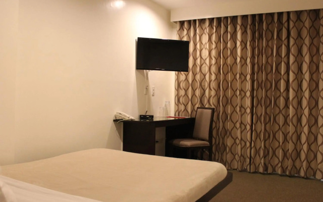 Be-ing Suites
