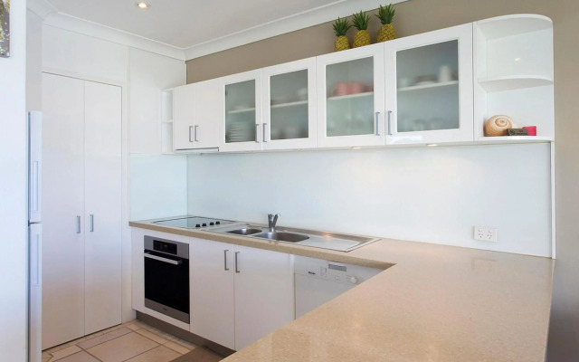 Noosa Shores Resort