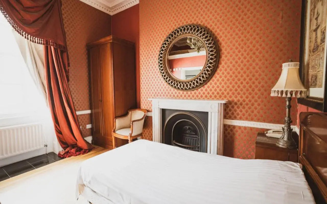 Opulence Boutique Hotel