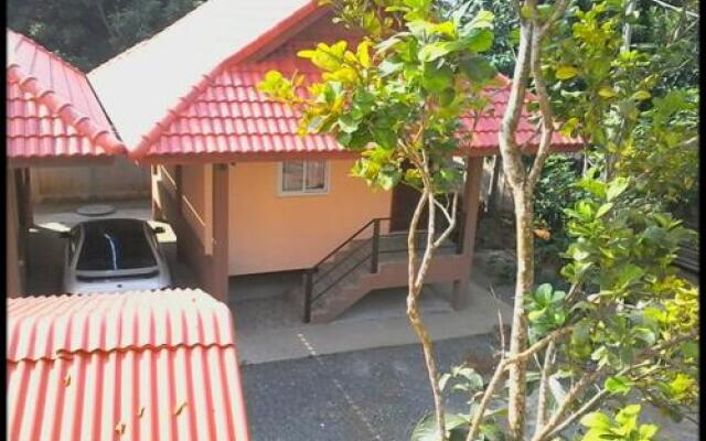 Saksri Resort