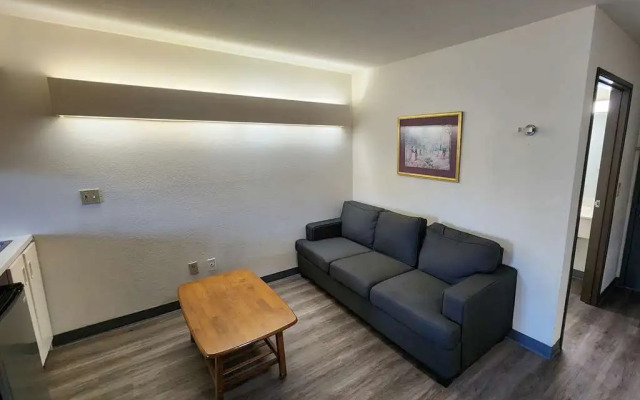 SureStay by Best Western Sacramento South Natomas