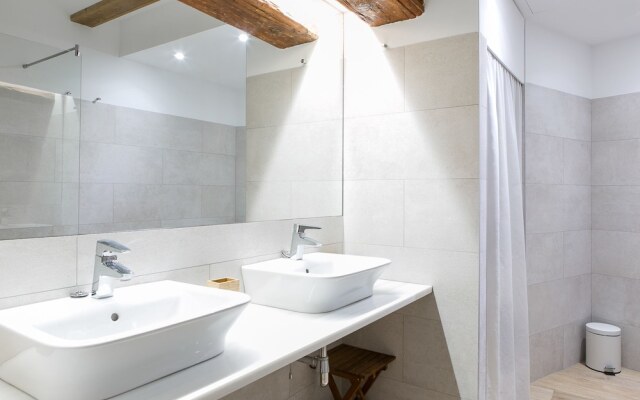 ApartUP L' Almoina