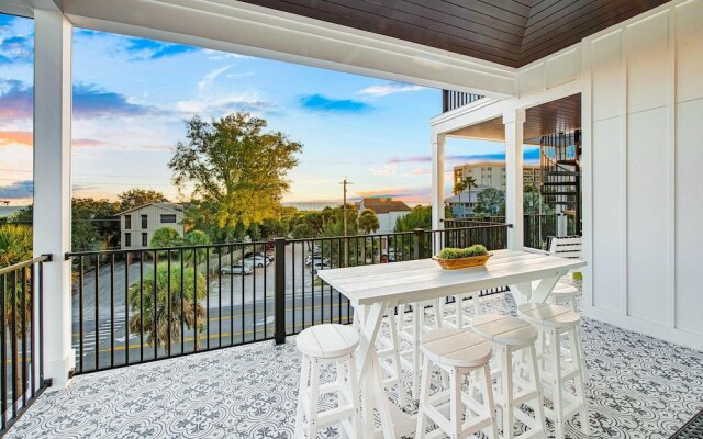 The Plaza in Siesta Key