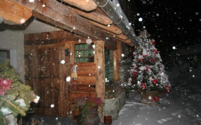 Hotel Caprice Des Neiges