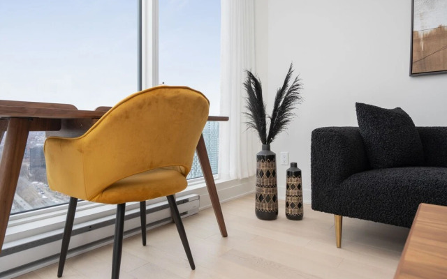 Designer 1BR plus Study Suite