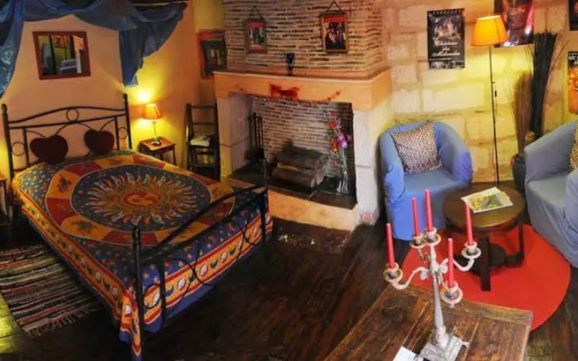 Le Colombier De Cyrano Et Roxane