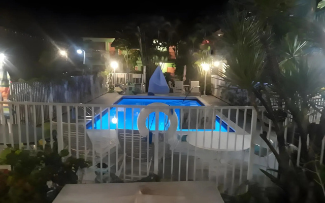 New Sungate Motel