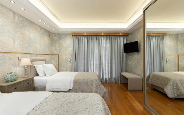 Vouliagmeni's Elegance by Acropolis Suites