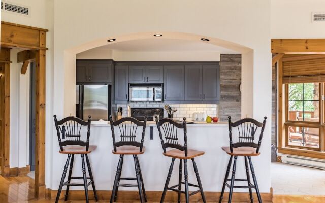 Equinoxe by Tremblant Platinum