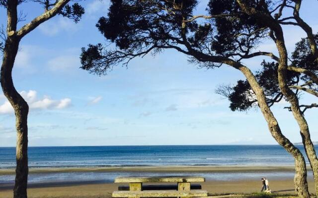 Orewa Beachcomber