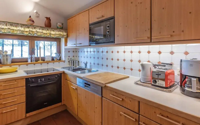 Cosy Apartment in Kutzbuhel, With Barbecue