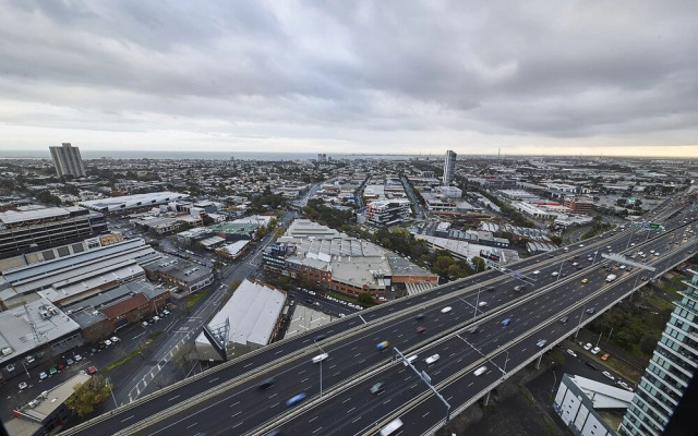 Mega Style Apartments The International