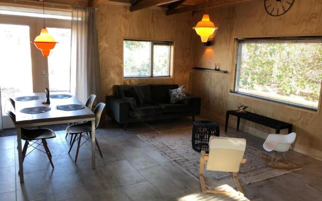 Stijlvolle bungalow nabij prachtige zwempoel