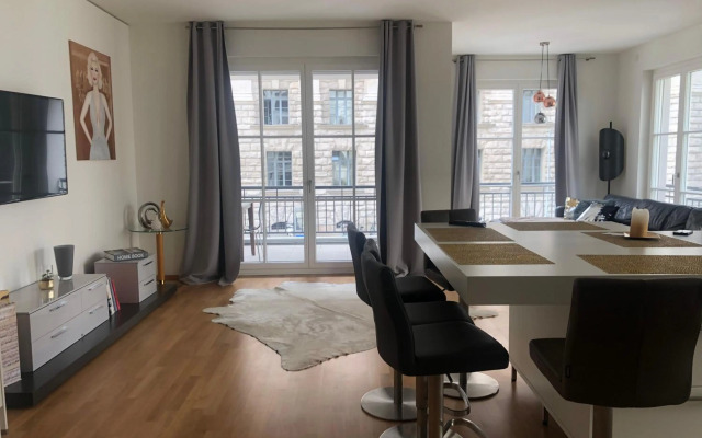 Luxury 145 m2 Apartment with Terrace