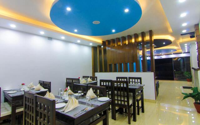 OYO 221 Hotel Lakeside Pvt Ltd
