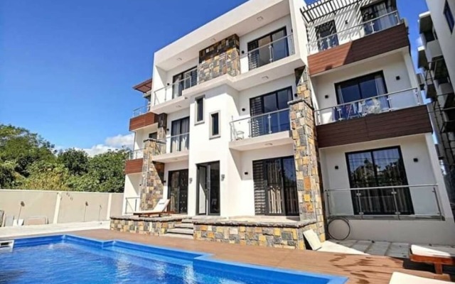 Modern 1 -bed Room Apartment in Grand Baie