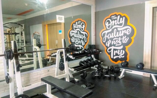 Homey And Relaxing Studio Grand Dhika City Apartment