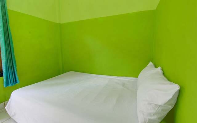 OYO Life 92829 Kos Insan Madani