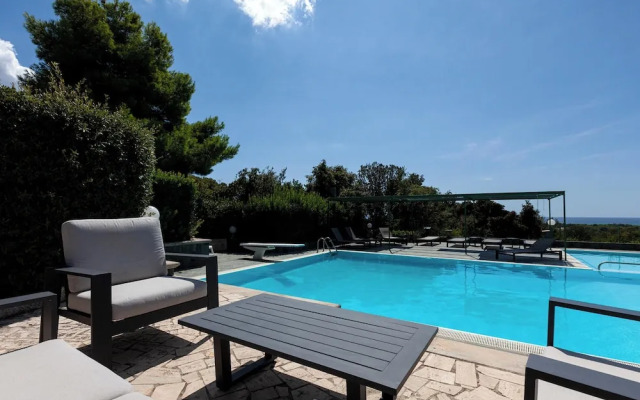 Villa Giorgisa Casale pool sea view