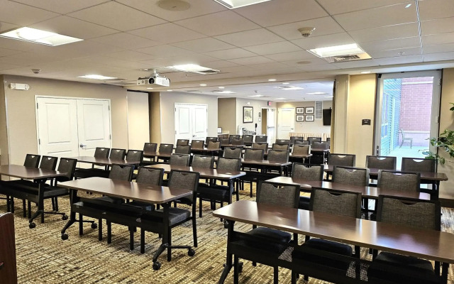 Staybridge Suites Marquette by IHG