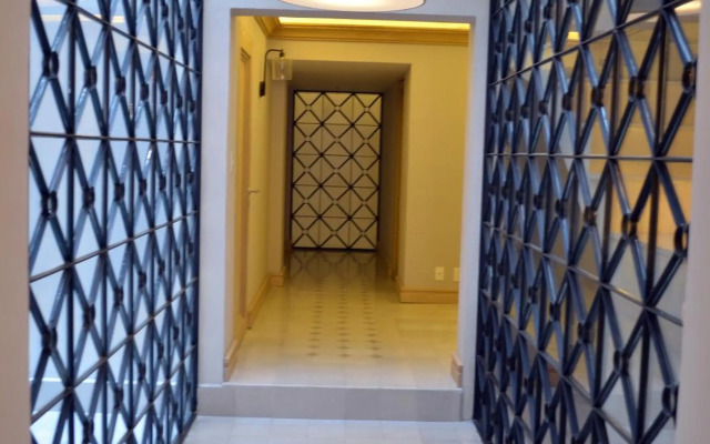 Hotel Plaza Revolución