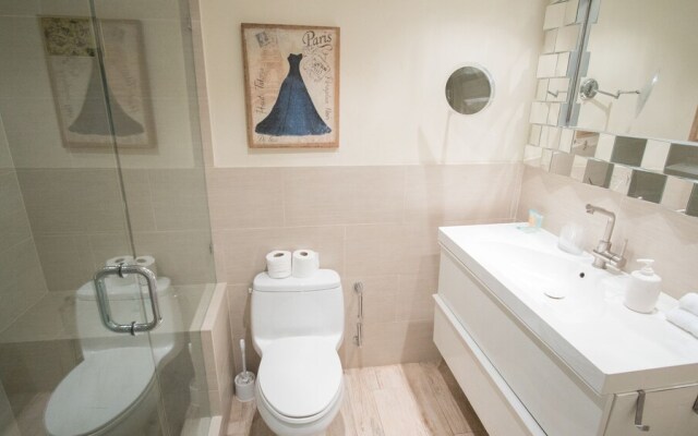 Beachfront Suites By Yourent Vacations