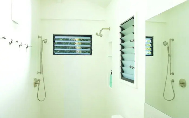 Haena Kai 3 Bedroom Home by RedAwning