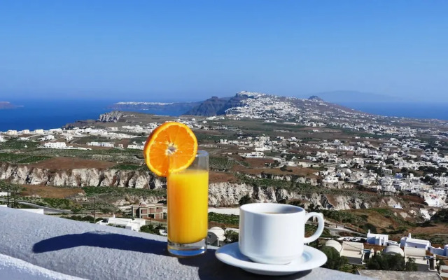 Santorini 180 Degrees