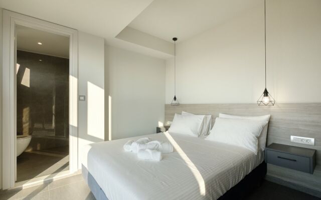 Sky-High Central Penthouse - 01