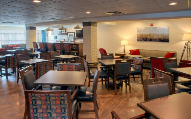 Hampton Inn & Suites Denver Tech Center