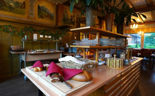 Edelweiss Lodge