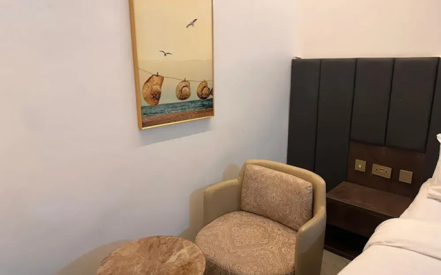 Lunar Signature Hotel & Suites