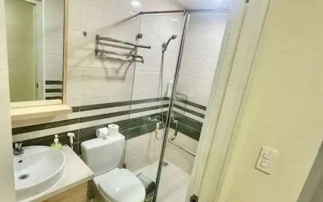 Scenic Valley View Residence