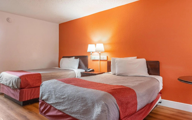 Motel 6 Natchitoches, LA
