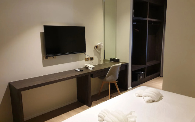 Xotel