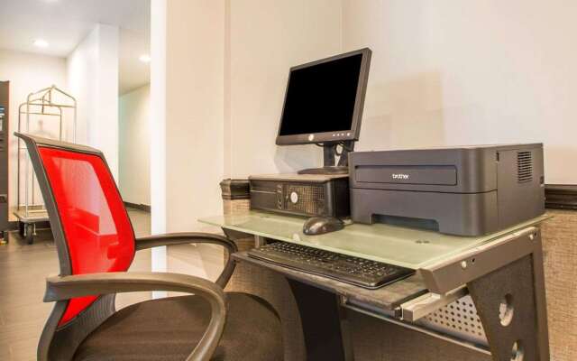 Quality Inn & Suites North/Polaris