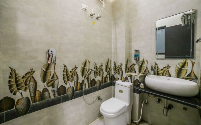 OYO 23295 Hotel The Rajfort