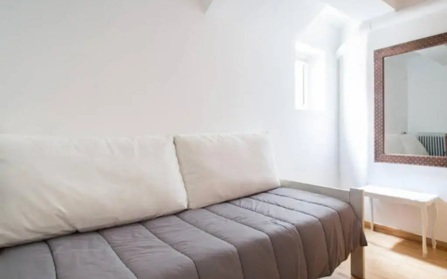 Bright, Cosy Studio close to Glyfada Beach & Center