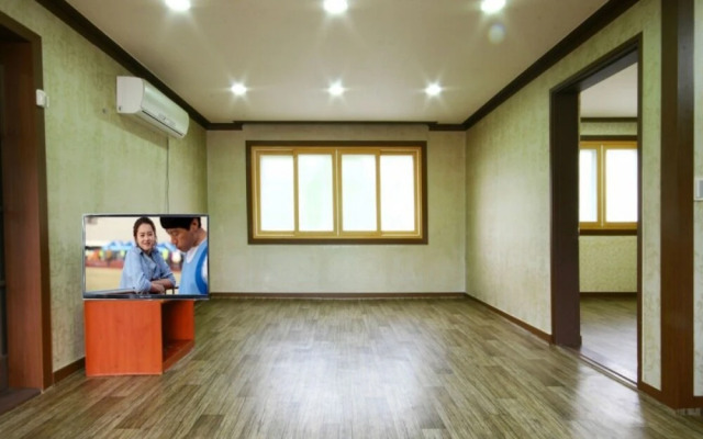Chuncheon Gangchon Road Ville Pension